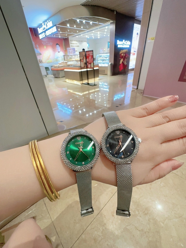 ブランド時計角部分ディテール